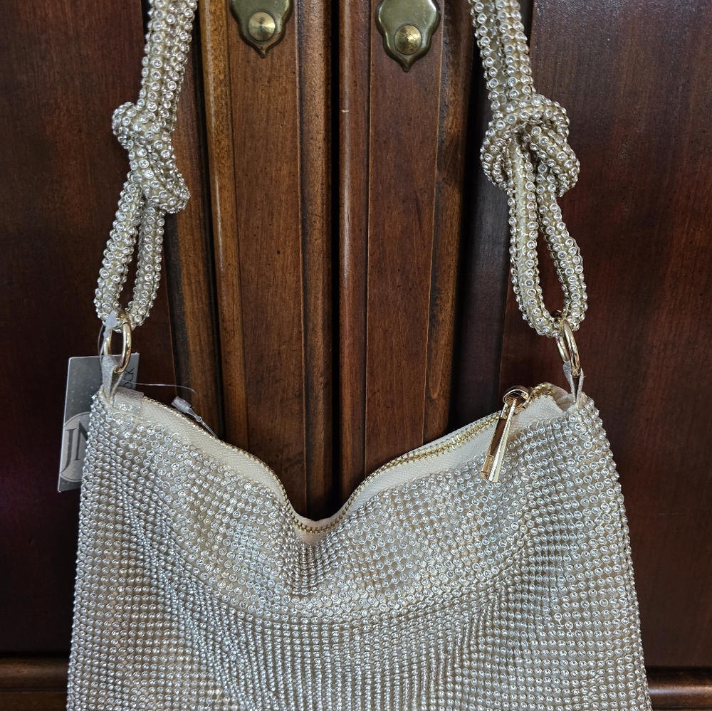 Silver Shimmer Cocktail Purse with Textured Mesh Design - Picture 4 of 4